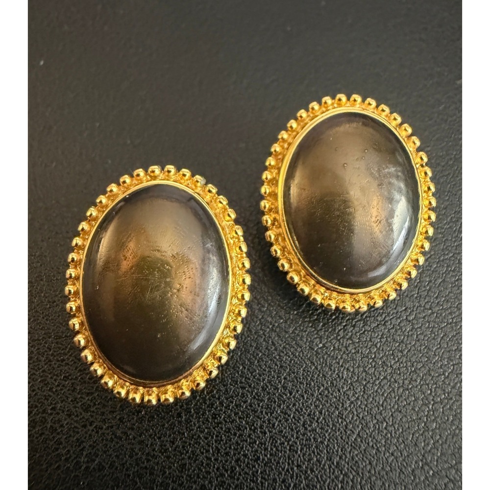 Vintage Trifari Earrings Clip Ons Gold Tone Retro